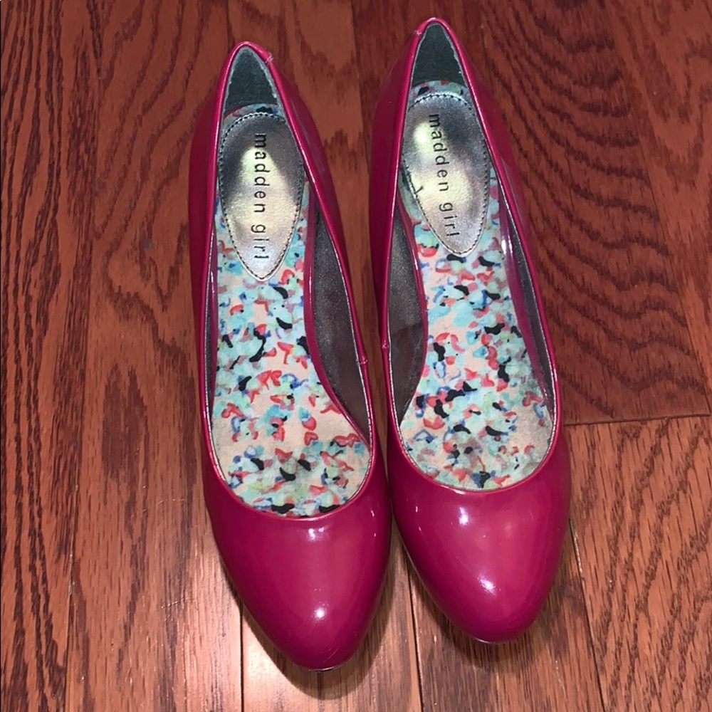High Heels - Picture 2 of 3